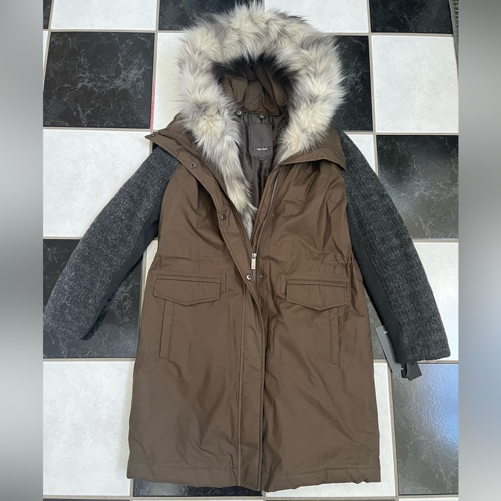 NWT Vera Wang Brie Khaki Jacket with Detachable Faux Fur Bib Sz M